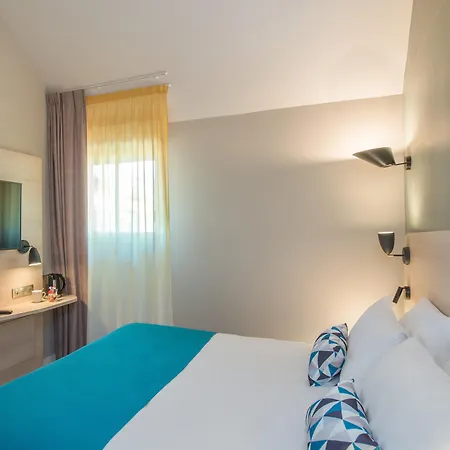 Апарт-отель Appart'city Confort Saint Roch 3*
