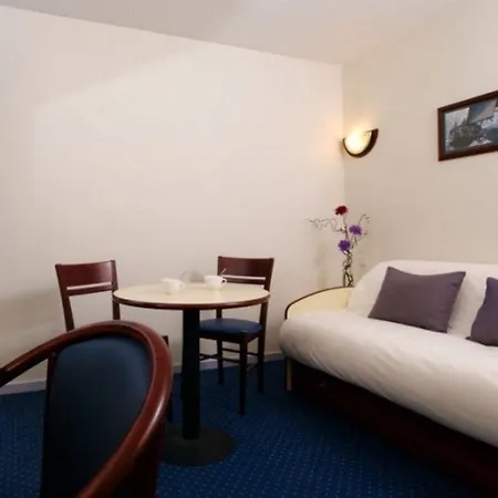 Апарт-отель Appart'city Confort Saint Roch 3*