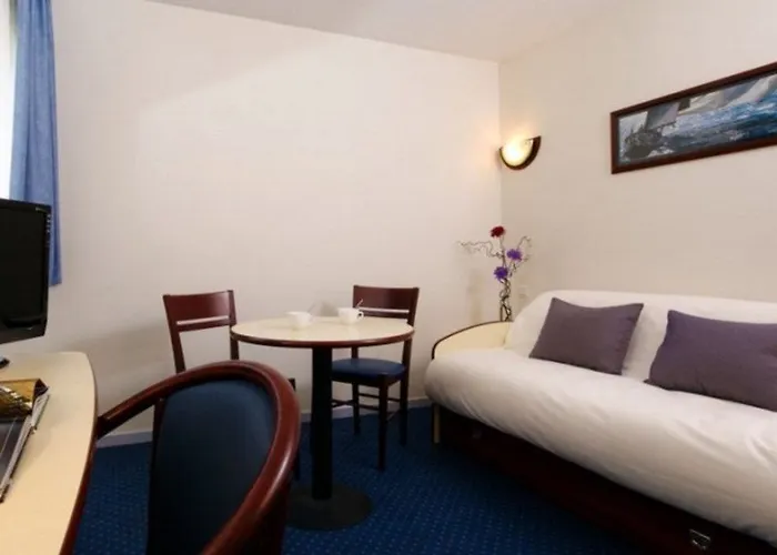 Aparthotel Appart'city Confort Saint Roch 3*